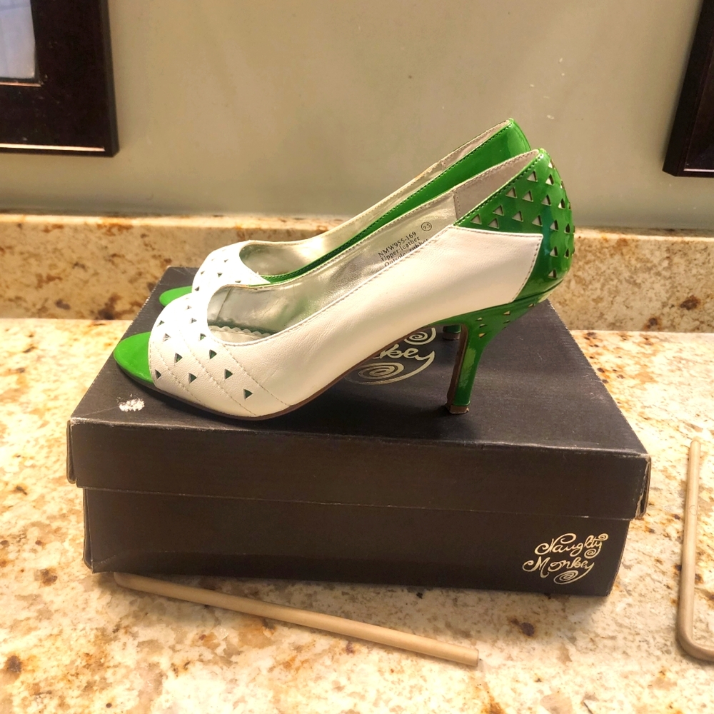 Naughty Monkey White/Green